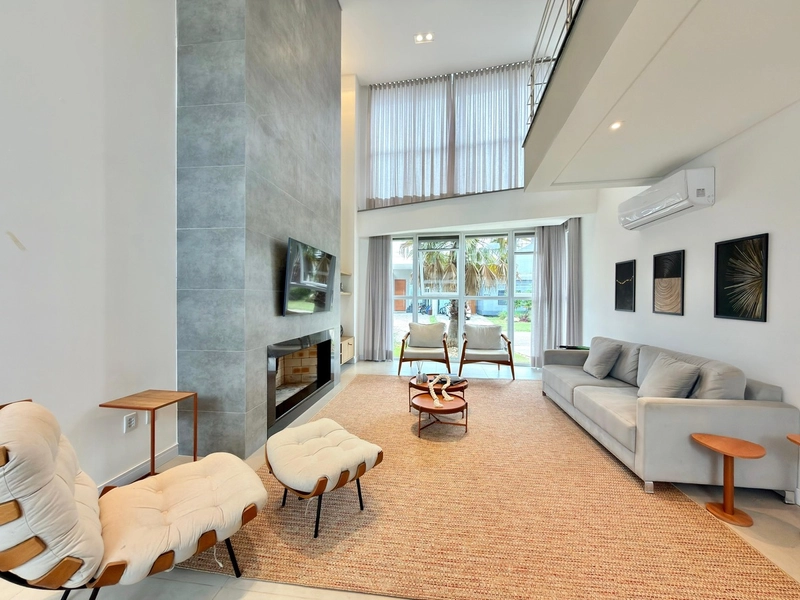 EXCELENTE SOBRADO EM COND FECHADO COMPOSTO POR 04 DORMITÓRIOS !: 6ª foto da galeria de imagens do imóvel