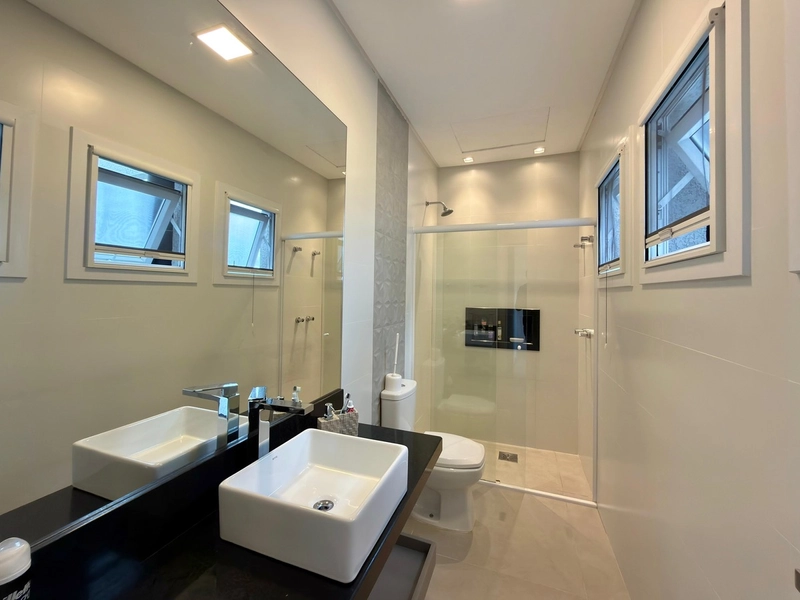 EXCELENTE SOBRADO EM COND FECHADO COMPOSTO POR 04 DORMITÓRIOS !: 25ª foto da galeria de imagens do imóvel