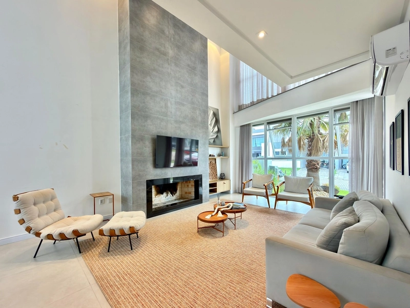 EXCELENTE SOBRADO EM COND FECHADO COMPOSTO POR 04 DORMITÓRIOS !: 4ª foto da galeria de imagens do imóvel