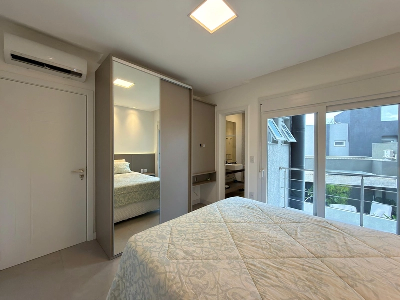 EXCELENTE SOBRADO EM COND FECHADO COMPOSTO POR 04 DORMITÓRIOS !: 23ª foto da galeria de imagens do imóvel