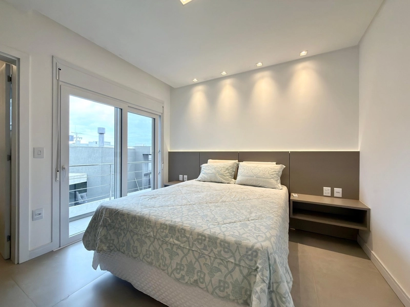 EXCELENTE SOBRADO EM COND FECHADO COMPOSTO POR 04 DORMITÓRIOS !: 24ª foto da galeria de imagens do imóvel