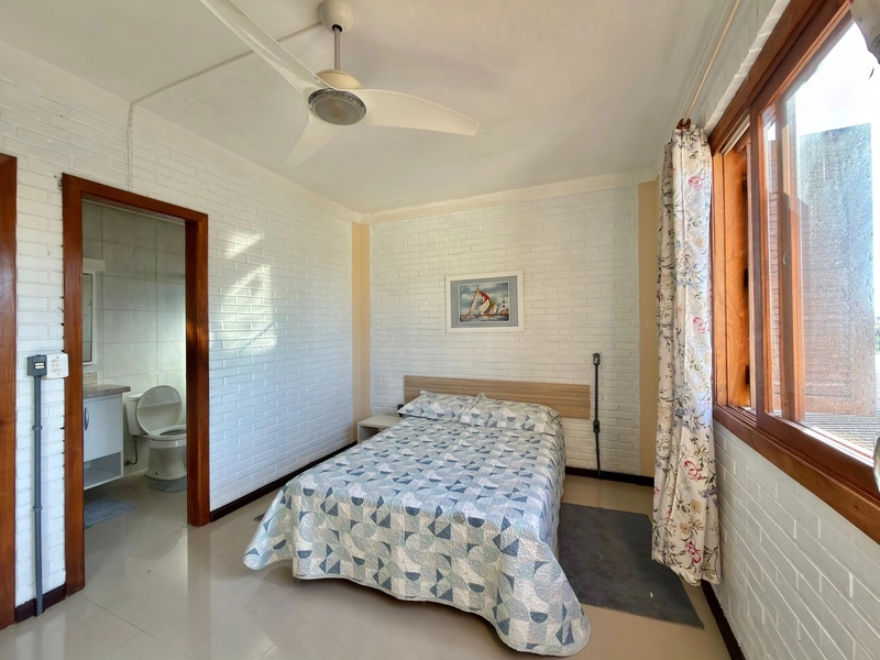 CASA COMPOSTA POR 02 DORM + ANEXO COM SUÍTE EM AMPLO TERRENO!: 15ª foto da galeria de imagens do imóvel