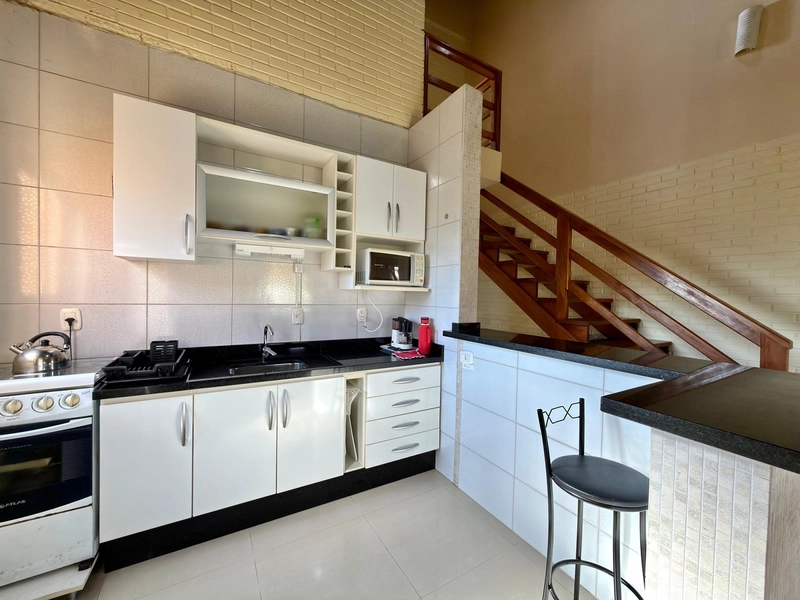 CASA COMPOSTA POR 02 DORM + ANEXO COM SUÍTE EM AMPLO TERRENO!: 8ª foto da galeria de imagens do imóvel