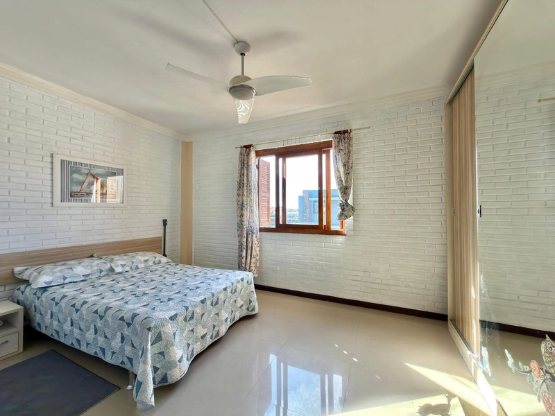 CASA COMPOSTA POR 02 DORM + ANEXO COM SUÍTE EM AMPLO TERRENO!: 14ª foto da galeria de imagens do imóvel