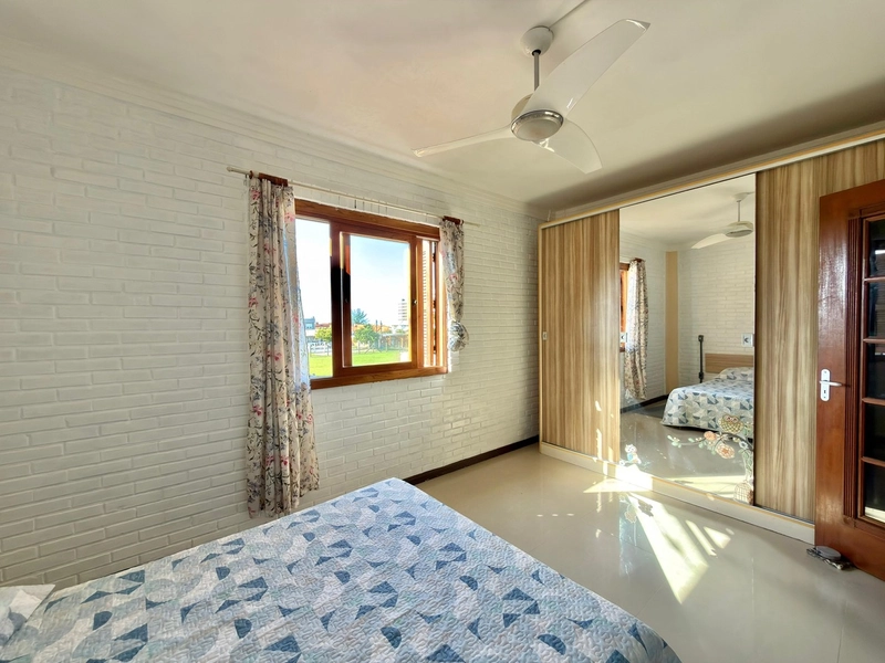 CASA COMPOSTA POR 02 DORM + ANEXO COM SUÍTE EM AMPLO TERRENO!: 17ª foto da galeria de imagens do imóvel