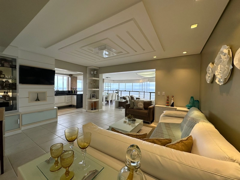 APARTAMENTO MOBILIADO E DECORADO COMPOSTO POR 04 DORMITÓRIOS