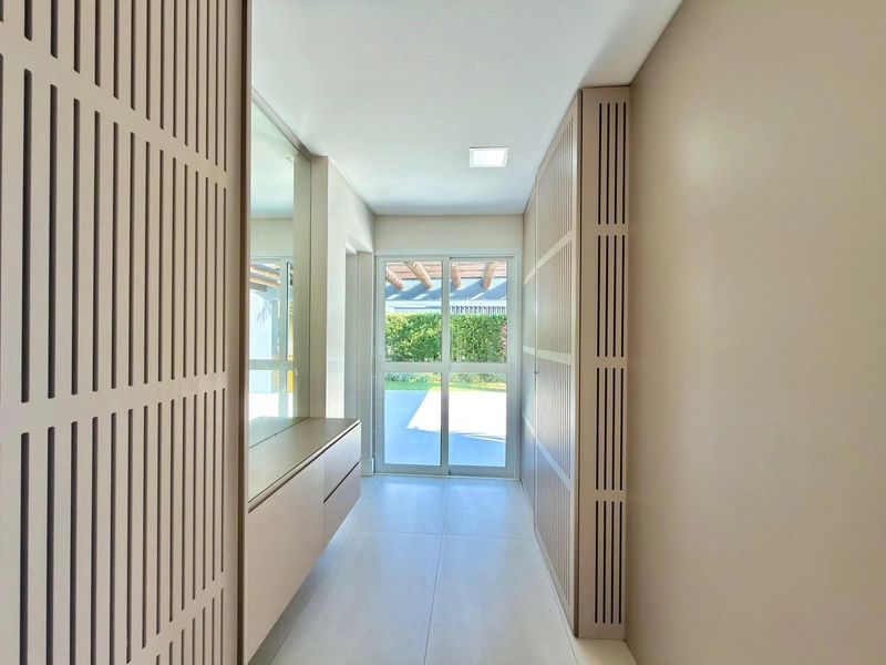 SOBRADO MOBILIADO E DECORADO COMPOSTO POR 06 DORMITÓRIOS + DEPENDÊNCIA: 20ª foto da galeria de imagens do imóvel