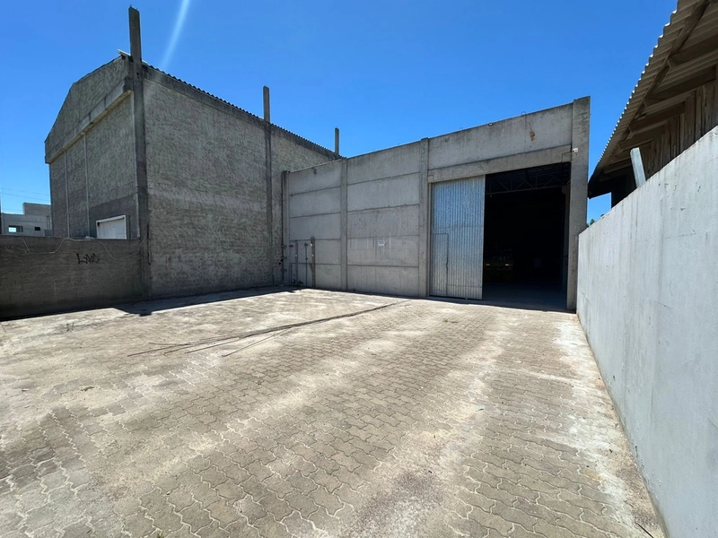 PAVILHAO INDUSTRIAL EM CAPAO DA CANOA A VENDA: 1ª foto da galeria de imagens do imóvel