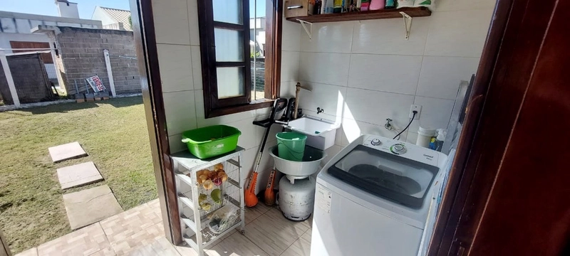 CASA COMPOSTA POR 03 DORMITÓRIOS EM CAPÃO NOVO VILLAGE!: 15ª foto da galeria de imagens do imóvel