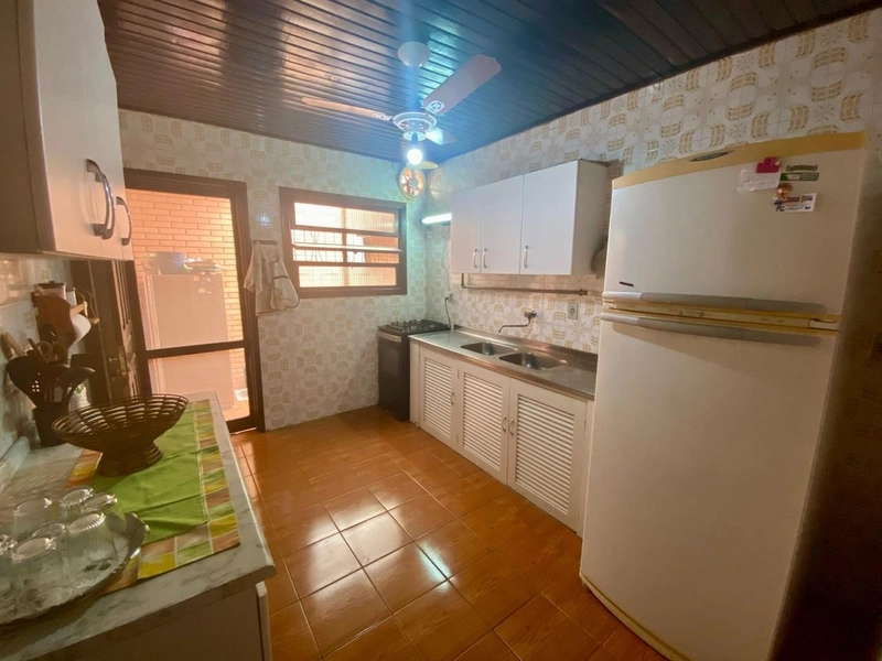 CASA MOBILIADA EM XANGRI-LÁ COMPOSTA POR 03 DORMITÓRIOS: 8ª foto da galeria de imagens do imóvel