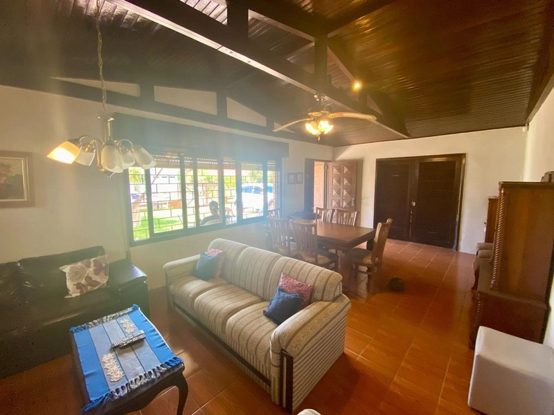 CASA MOBILIADA EM XANGRI-LÁ COMPOSTA POR 03 DORMITÓRIOS: 5ª foto da galeria de imagens do imóvel