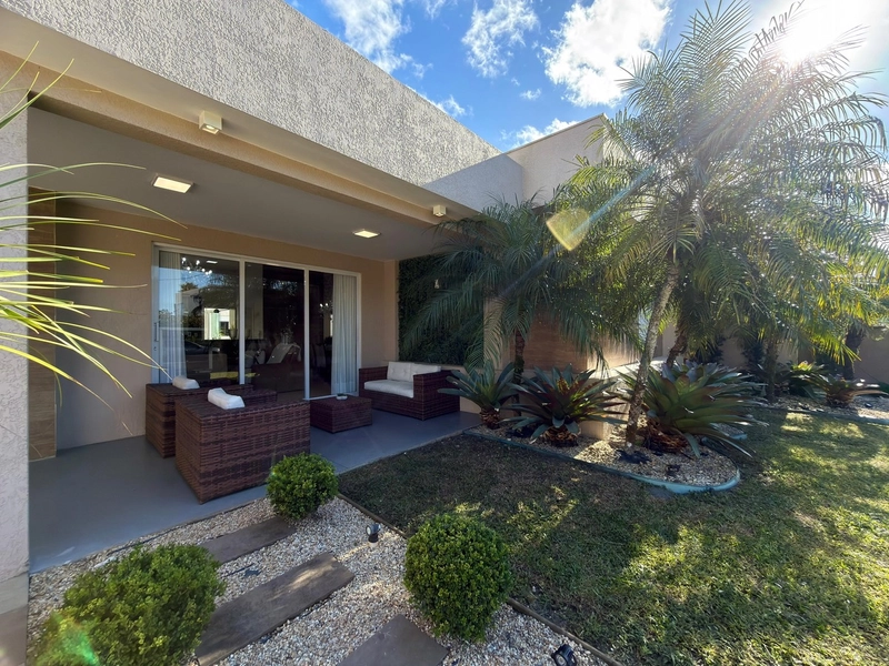 CASA À VENDA NA MELHOR LOCALIZAÇÃO DE ATLÂNTIDA!: 4ª foto da galeria de imagens do imóvel