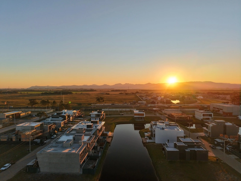 SOBRADO BEIRA LAGO À VENDA: 51ª foto da galeria de imagens do imóvel