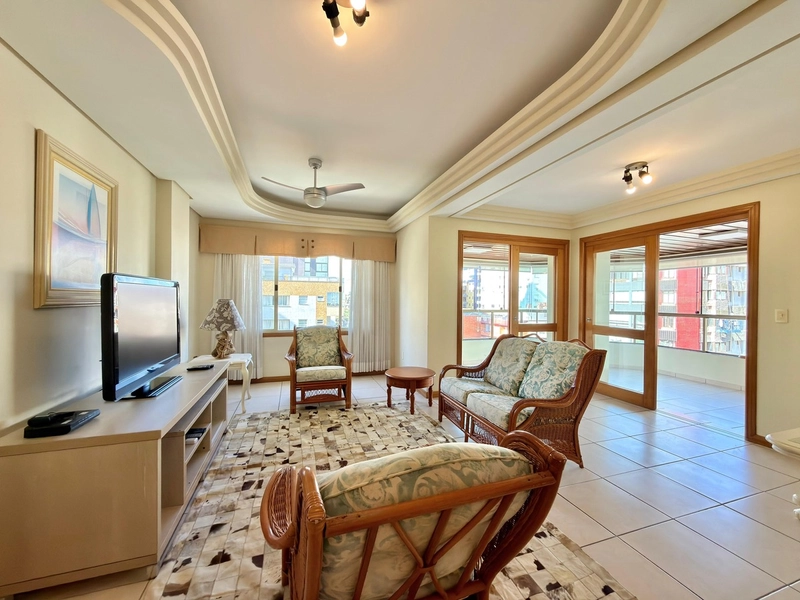 APARTAMENTO DE ESQUINA, COM VISTA PARA O MAR: 4ª foto da galeria de imagens do imóvel