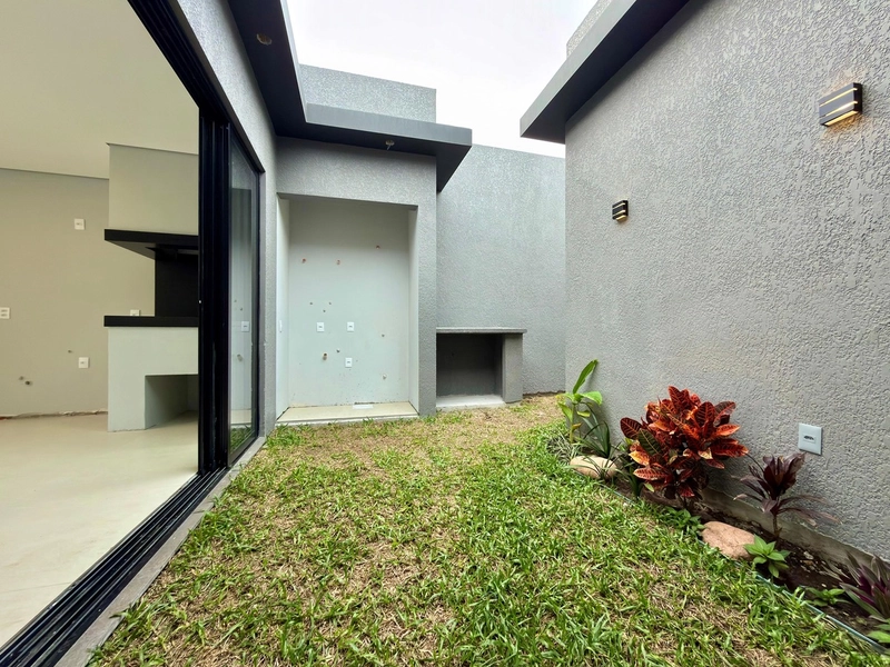 CASA DE 03 DORMITÓRIOS, SENDO 01 SUÍTE EM XANGRI-LÁ: 6ª foto da galeria de imagens do imóvel