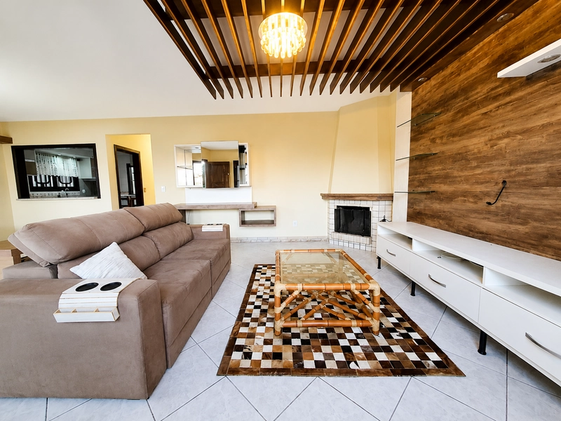 CASA DE 03 DORMITÓRIOS COM ÁREA GOUURMET EM XANGRI-LÁ | CENTRO: 3ª foto da galeria de imagens do imóvel