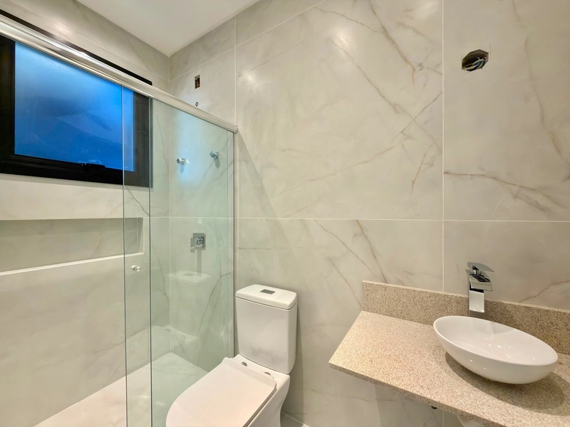 CASA DE 04 SUÍTES EM CONDOMÍNIO FECHADO!: 23ª foto da galeria de imagens do imóvel