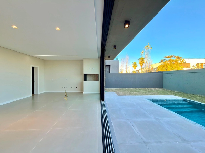 CASA DE 04 SUÍTES EM CONDOMÍNIO FECHADO!: 11ª foto da galeria de imagens do imóvel