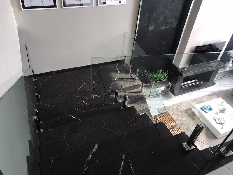 CASA MOBILIADA E DECORADA EM CONDOMÍNIO FECHADO COM 05 SUÍTES!: 4ª foto da galeria de imagens do imóvel