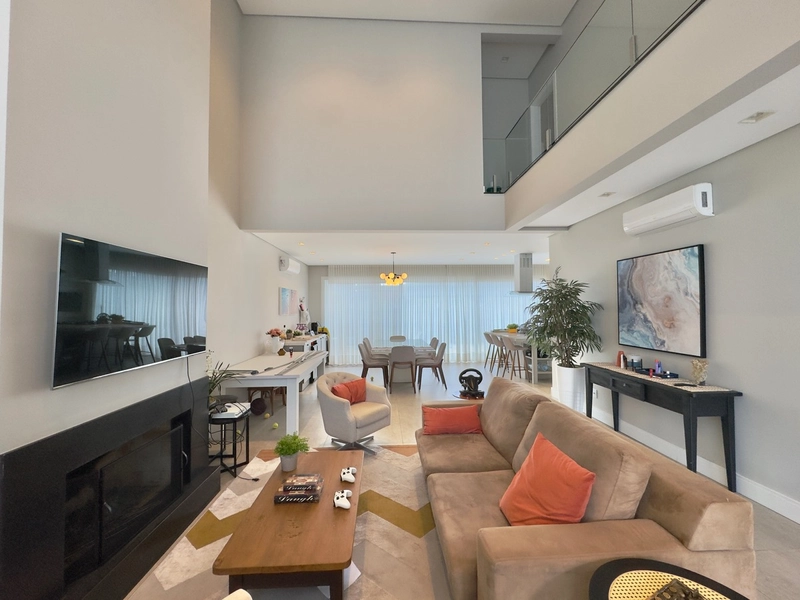CASA EM COND. FECHADO COMPOSTA POR 05 SUÍTES - INFRA COMPLETA!: 10ª foto da galeria de imagens do imóvel