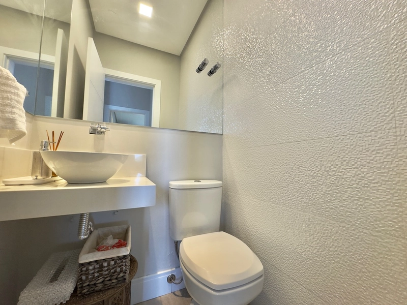 CASA EM COND. FECHADO COMPOSTA POR 05 SUÍTES - INFRA COMPLETA!: 12ª foto da galeria de imagens do imóvel