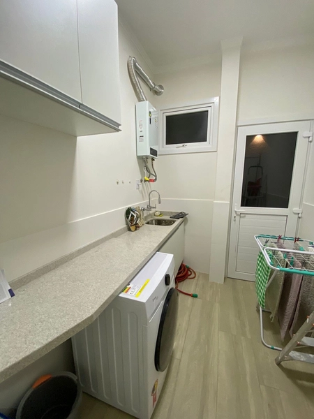 CASA COM 04 SUÍTES MOB. & DECORADA EM COND. FECHADO: 27ª foto da galeria de imagens do imóvel