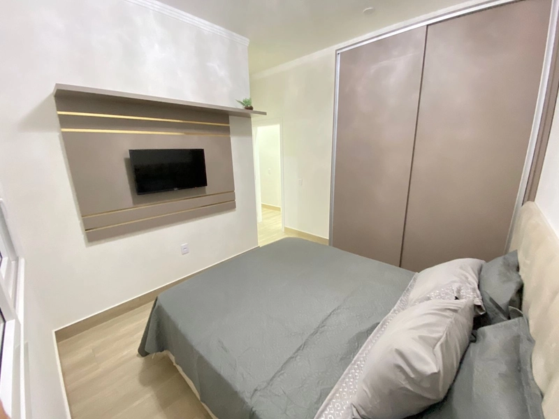 CASA COM 04 SUÍTES MOB. & DECORADA EM COND. FECHADO: 15ª foto da galeria de imagens do imóvel