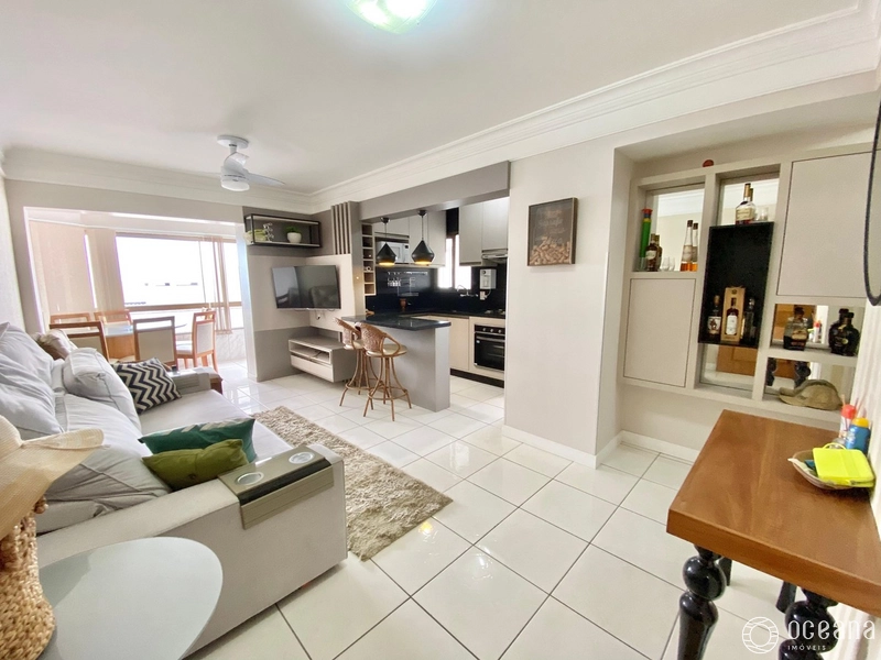 APARTAMENTO DE 02 DORMITÓRIOS COM VISTA PARA O MAR!