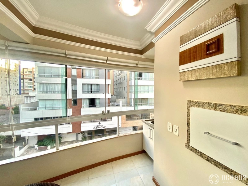 APARTAMENTO DE FRENTE COM SACADA E CHURRASQUEIRA: 2ª foto da galeria de imagens do imóvel