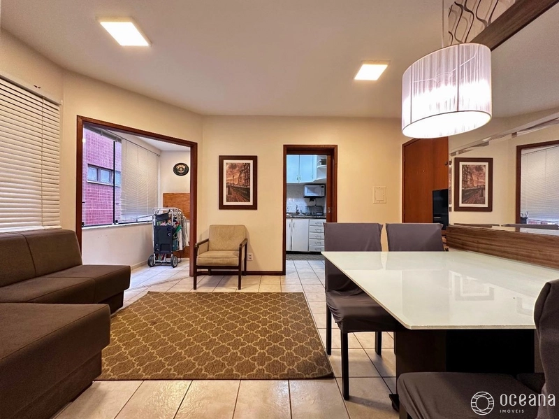 APARTAMENTO DE 02 DORMITÓRIOS E BOX DE GARAGEM!