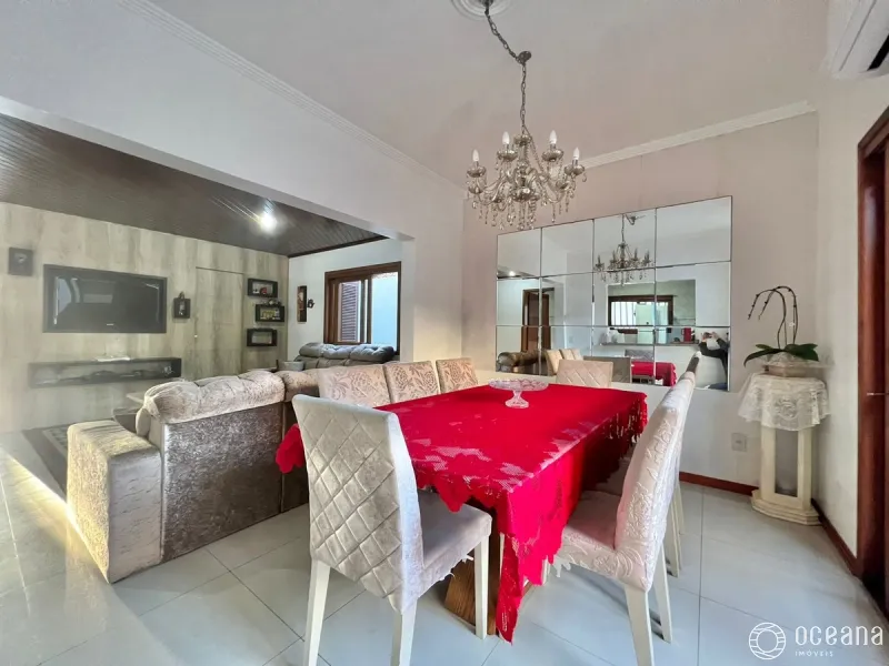 Casa sobrado em Capão da Canoa!: 11ª foto da galeria de imagens do imóvel