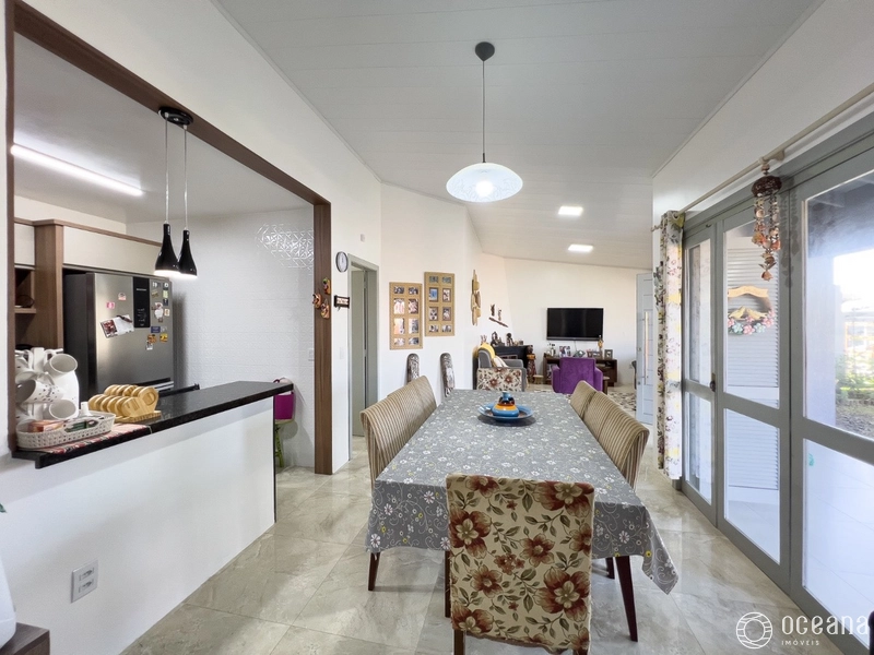 Casa com 3 dormitórios e 1 suite!: 7ª foto da galeria de imagens do imóvel