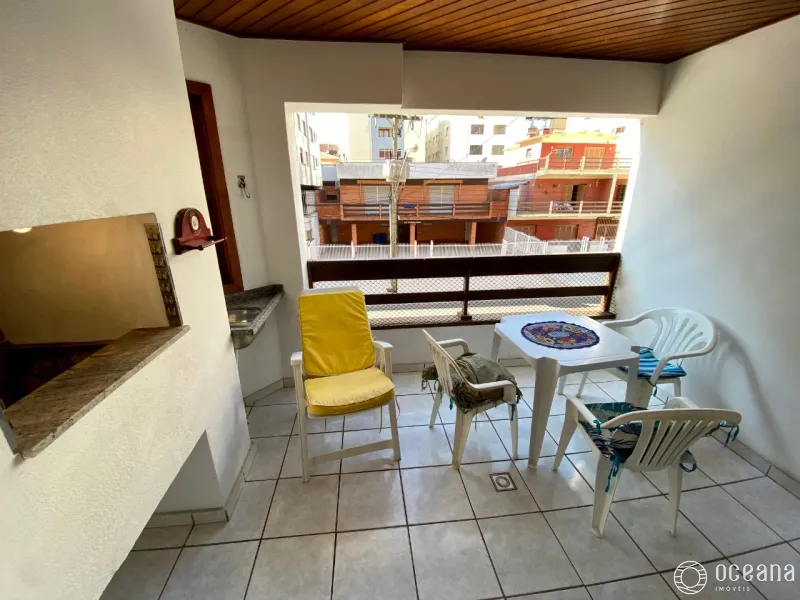 APARTAMENTO DE 03 DORMITÓRIOS COM SACADA E CHURRASQUEIRA