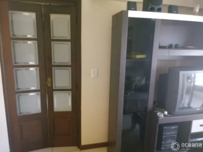 Apartamento de 02 dormitórios no centro de Capão da Canoa: 3ª foto da galeria de imagens do imóvel