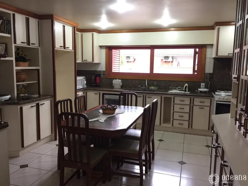 Casa em bairro nobre: 18ª foto da galeria de imagens do imóvel