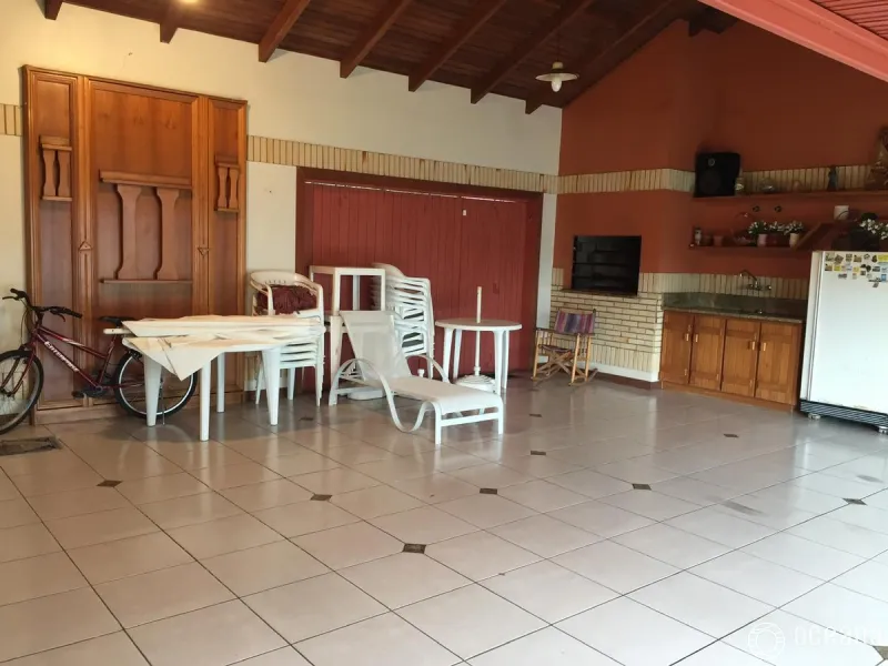 Casa em bairro nobre: 29ª foto da galeria de imagens do imóvel