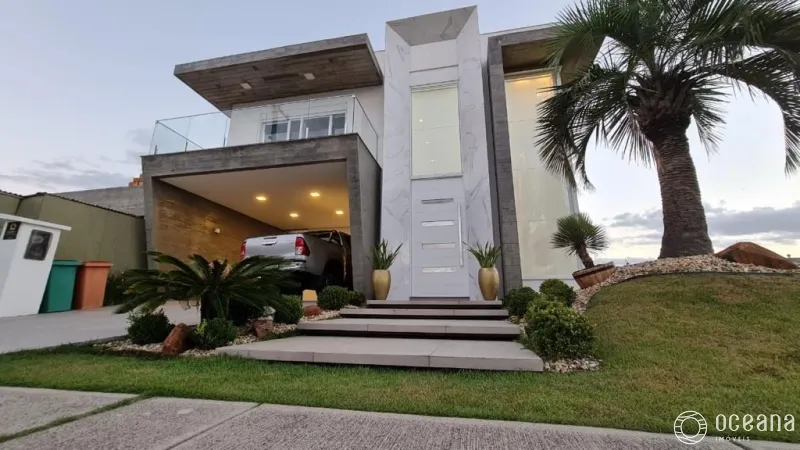 Sobrado contemporâneo com arquitetura diferenciada!: 1ª foto da galeria de imagens do imóvel