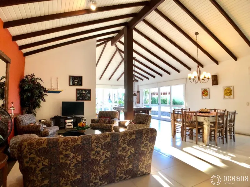 EXCLUSIVIDADE EM ATLÂNTIDA | Casa térrea com piscina, estilo rústico.: 16ª foto da galeria de imagens do imóvel