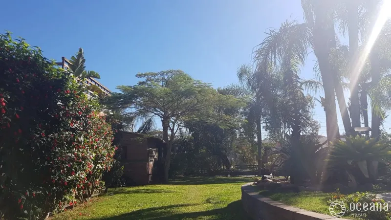 EXCLUSIVIDADE EM ATLÂNTIDA | Casa térrea com piscina, estilo rústico.: 14ª foto da galeria de imagens do imóvel