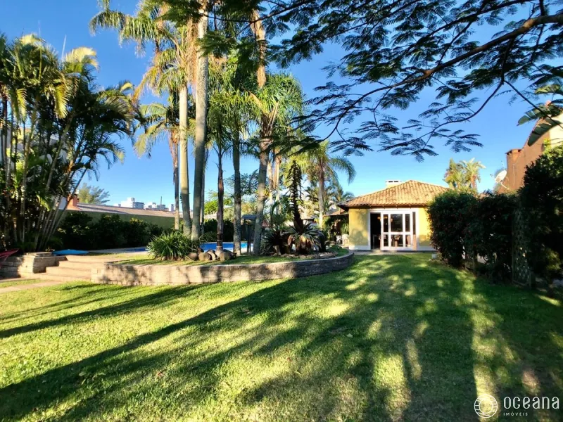 EXCLUSIVIDADE EM ATLÂNTIDA | Casa térrea com piscina, estilo rústico.: 25ª foto da galeria de imagens do imóvel