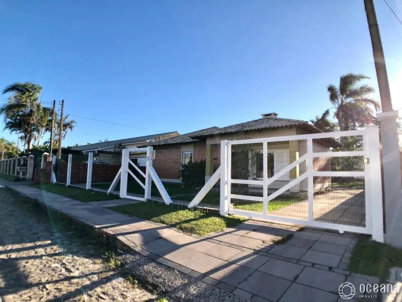 EXCLUSIVIDADE EM ATLÂNTIDA | Casa térrea com piscina, estilo rústico.: 29ª foto da galeria de imagens do imóvel