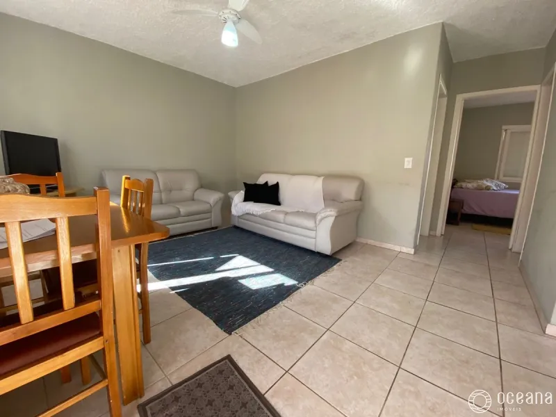 Apartamento de 02 dormitórios a uma quadra do mar no centro de Capão: 2ª foto da galeria de imagens do imóvel