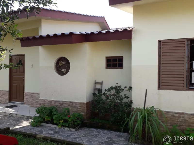 AMPLA CASA DE 03 DORMITÓRIOS: 1ª foto da galeria de imagens do imóvel