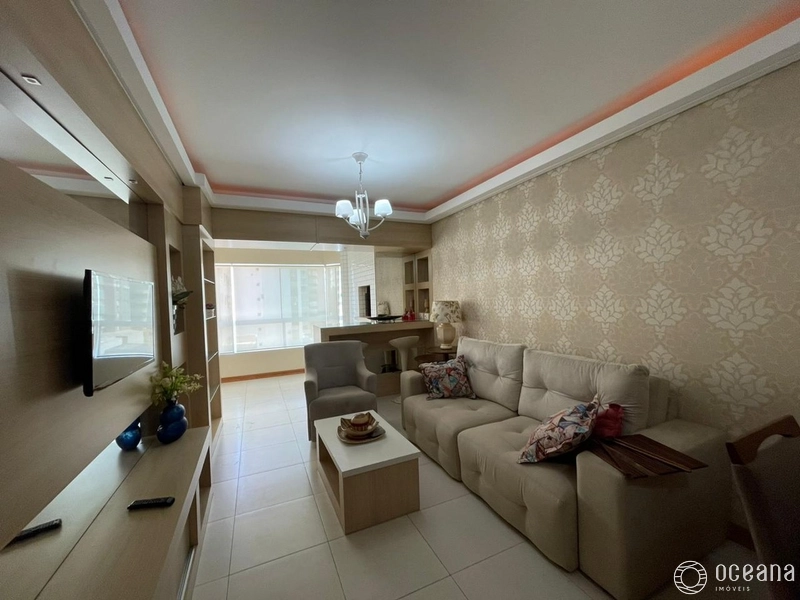 APARTAMENTO DE 02 DORMITÓRIOS, SUÍTE E SACADA DE FRENTE!