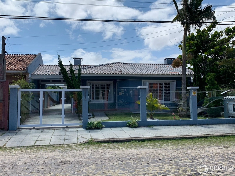 Casa 4 dormitórios, piscina Centro de Xangri-la!: 1ª foto da galeria de imagens do imóvel