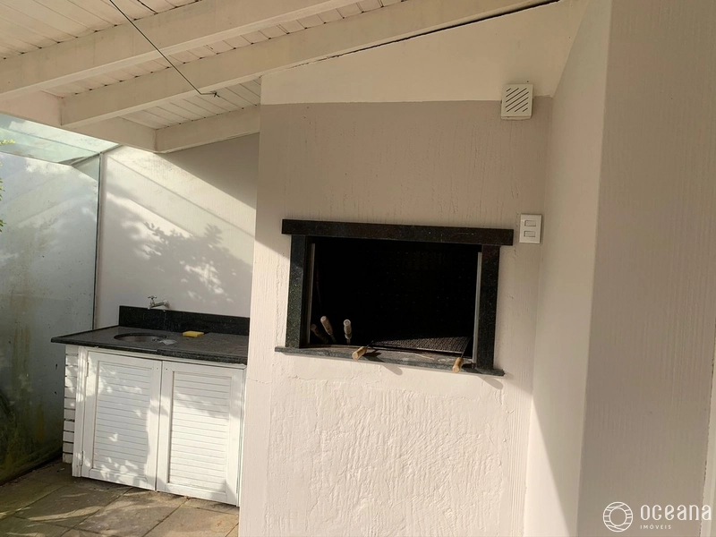 Casa a Beira Mar em Atlântida, Decorada e com Piscina!!: 3ª foto da galeria de imagens do imóvel