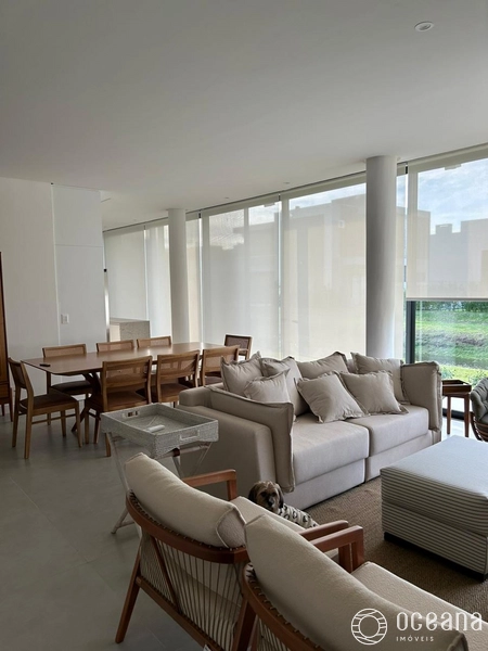 CASA BEIRA LAGO EM CONDOMÍNIO FECHADO!: 2ª foto da galeria de imagens do imóvel