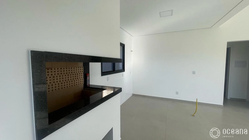 CASA GEMINADA NO BAIRRO JARDIM BEIRA MAR À 03 QUADRAS DA PRAIA!: 5ª foto da galeria de imagens do imóvel