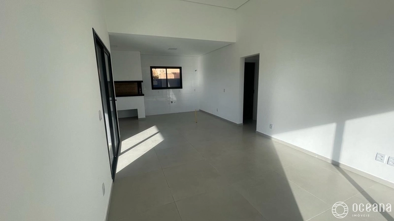 CASA GEMINADA NO BAIRRO JARDIM BEIRA MAR À 03 QUADRAS DA PRAIA!: 2ª foto da galeria de imagens do imóvel
