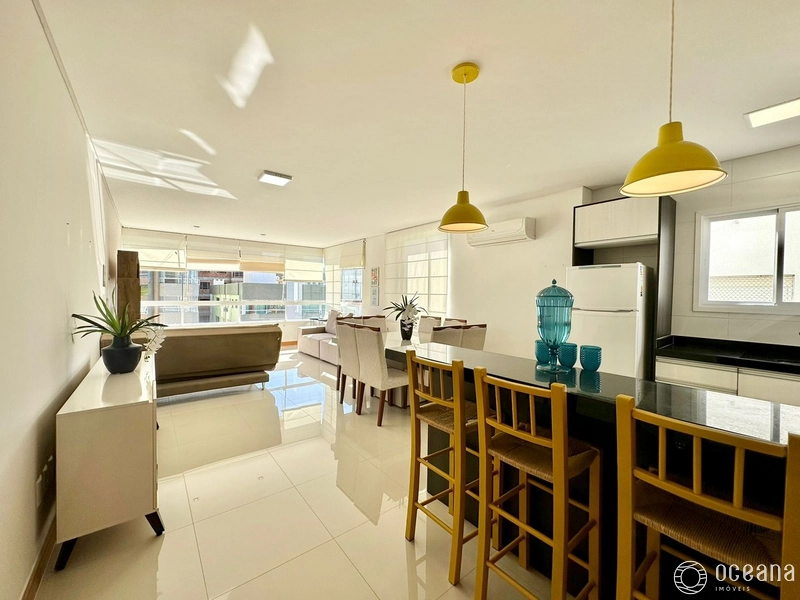 APARTAMENTO 03 DORMITÓRIOS / SACADA DE FRENTE!